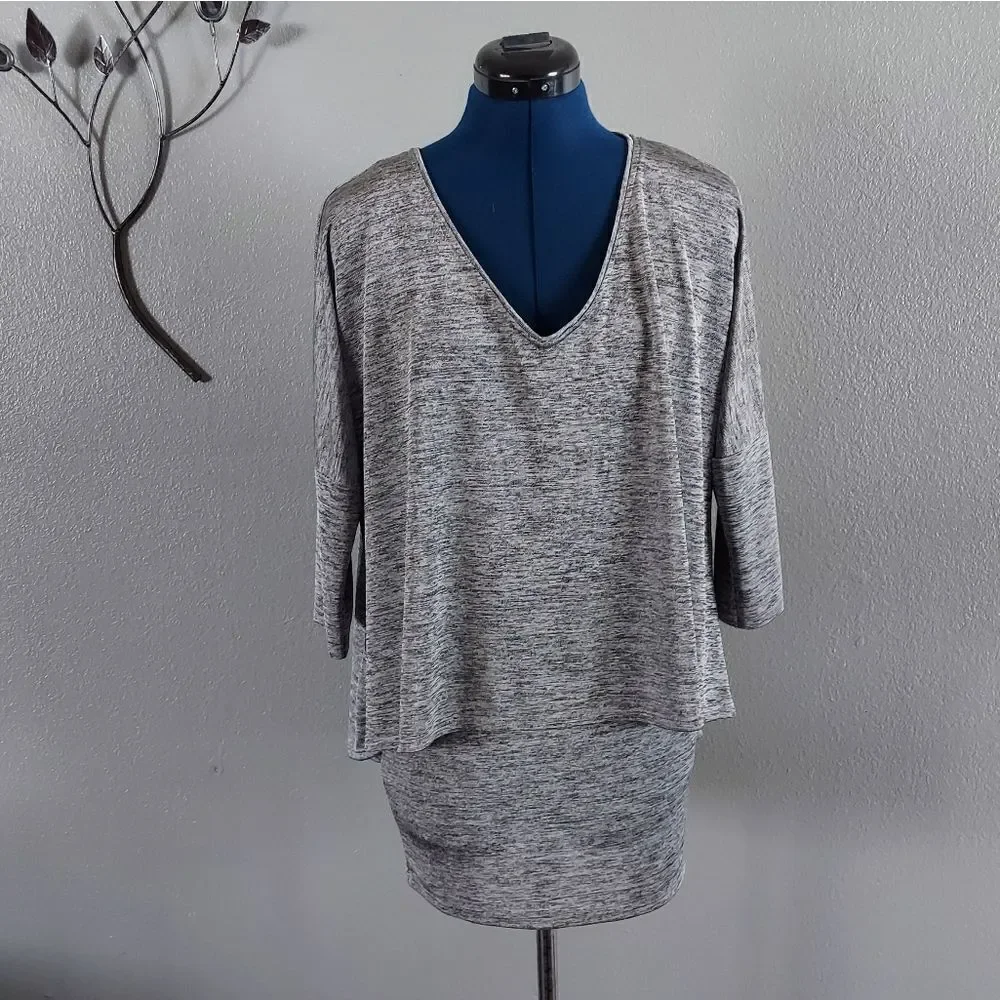 Joseph Ribkoff Layered V-Neck Tunic Top Sz 8 Silver Gray 3/4 Sleeve - Picture 2 of 10